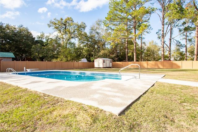 1249 Cherrywood Road, Waycross, GA 31503