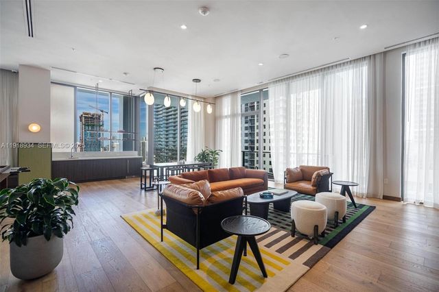 11 NE 6th Street 2206, Miami, FL 33132