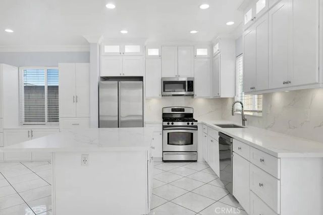 12445 Sonoma Drive, Pacoima, CA 91331