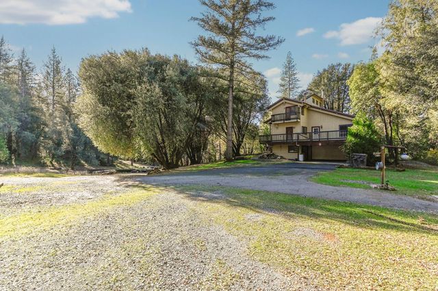 17534 Humbug Creek Rd, Glencoe, CA 95232