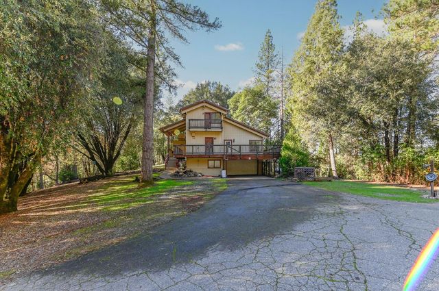 17534 Humbug Creek Rd, Glencoe, CA 95232