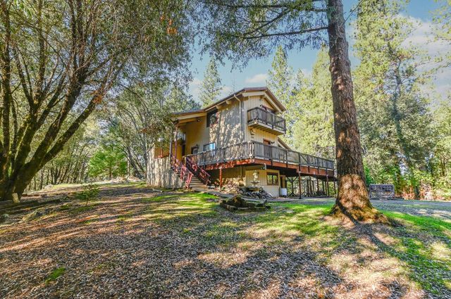 17534 Humbug Creek Rd, Glencoe, CA 95232