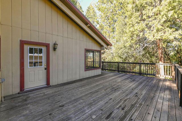 17534 Humbug Creek Rd, Glencoe, CA 95232