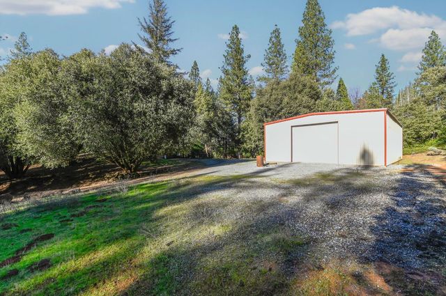 17534 Humbug Creek Rd, Glencoe, CA 95232