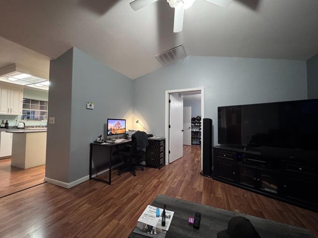 10490-10494 Hubbard Rd, Auburn, CA 95602