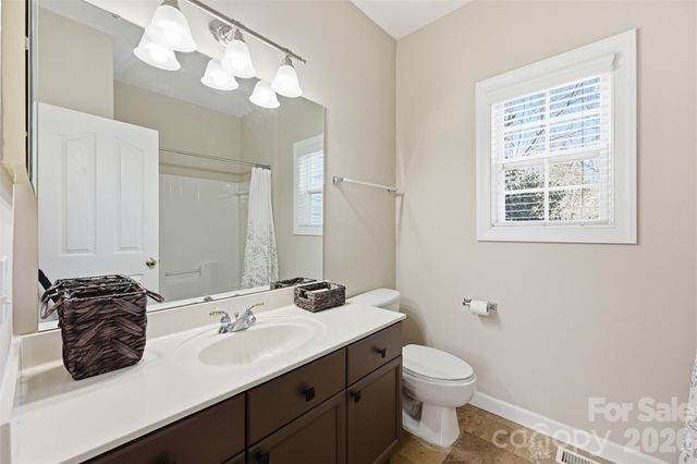 8526 Wren Creek Drive, Charlotte, NC 28269