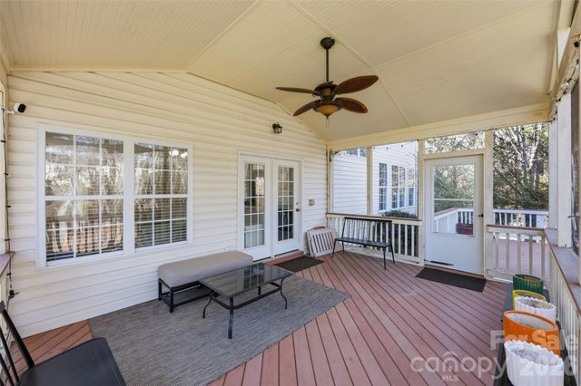 8526 Wren Creek Drive, Charlotte, NC 28269