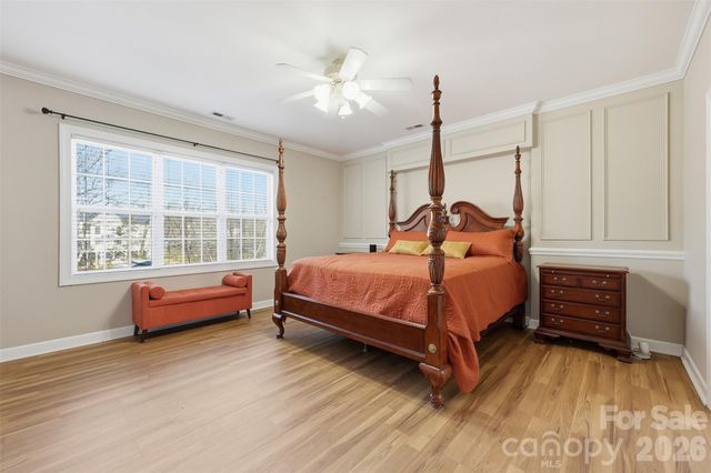 8526 Wren Creek Drive, Charlotte, NC 28269