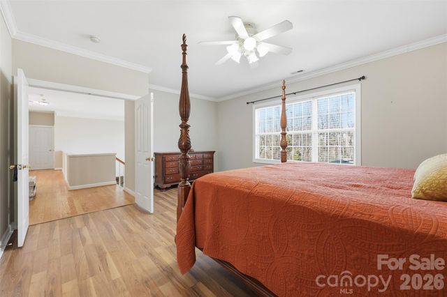 8526 Wren Creek Drive, Charlotte, NC 28269