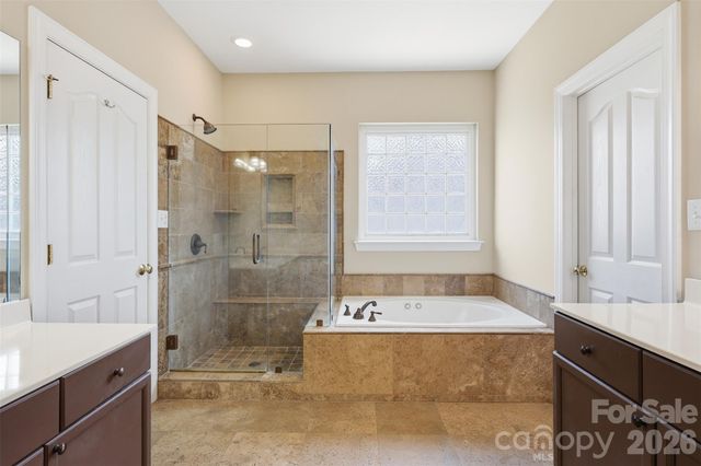 8526 Wren Creek Drive, Charlotte, NC 28269