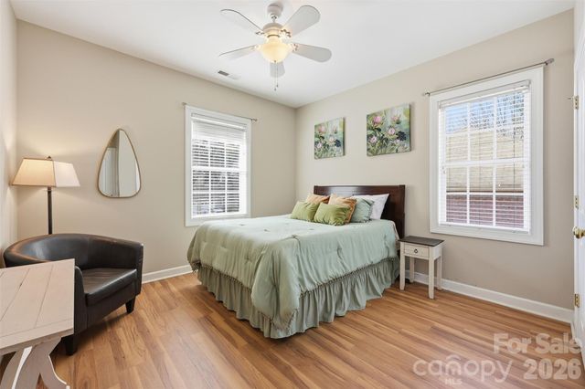 8526 Wren Creek Drive, Charlotte, NC 28269