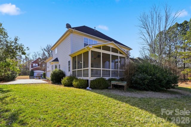 8526 Wren Creek Drive, Charlotte, NC 28269