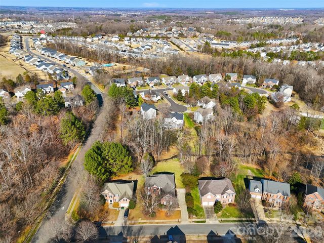 8526 Wren Creek Drive, Charlotte, NC 28269