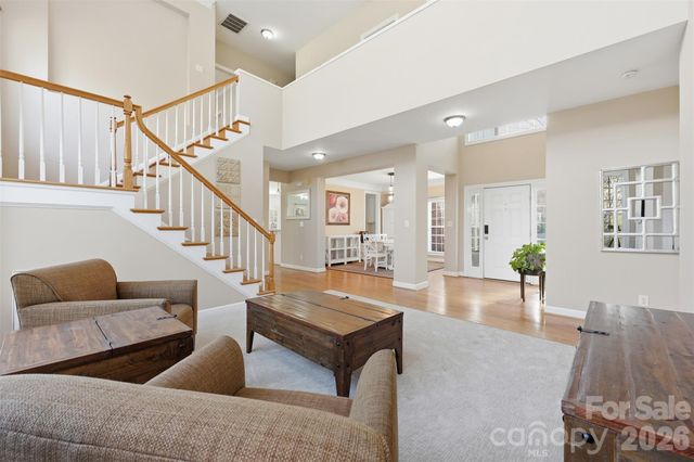 8526 Wren Creek Drive, Charlotte, NC 28269