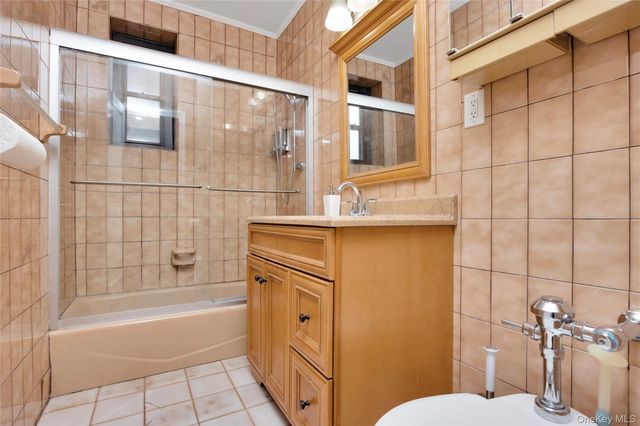 32-42 91st Street 401, Jackson Heights, NY 11369