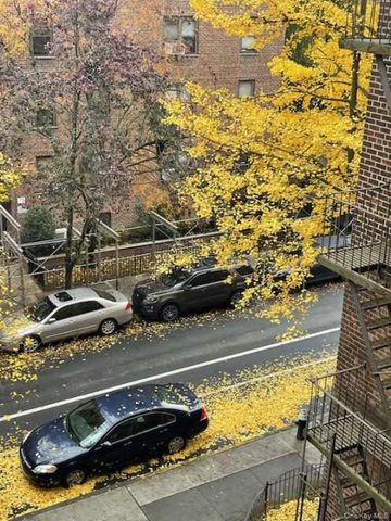 32-42 91st Street 401, Jackson Heights, NY 11369