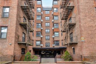 32-42 91st Street 401, Jackson Heights, NY 11369