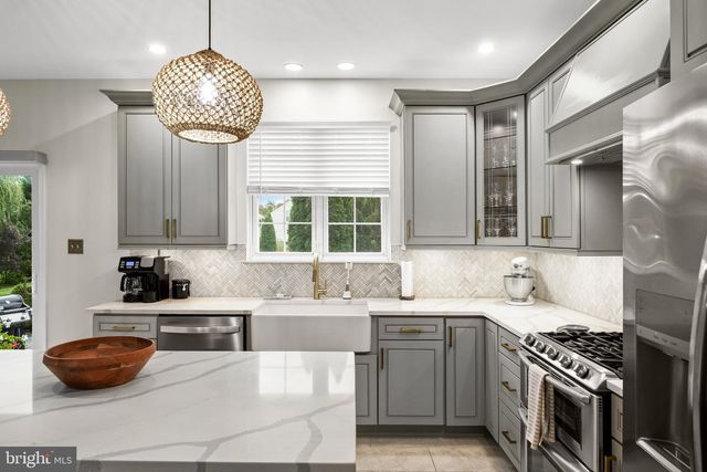 116 SARAH DR, Mickleton, NJ 08056