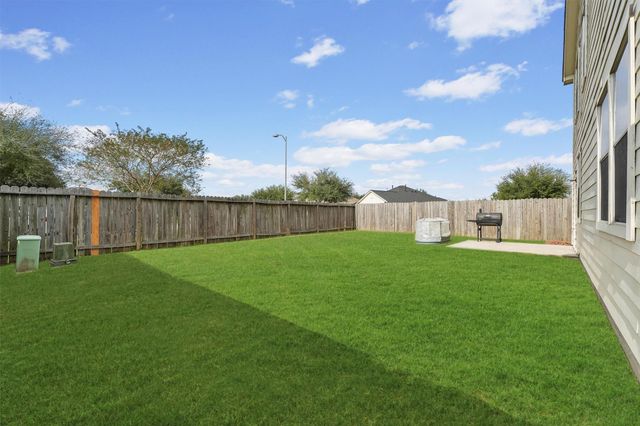 15019 Silhouette Ridge Drive, Humble, TX 77396