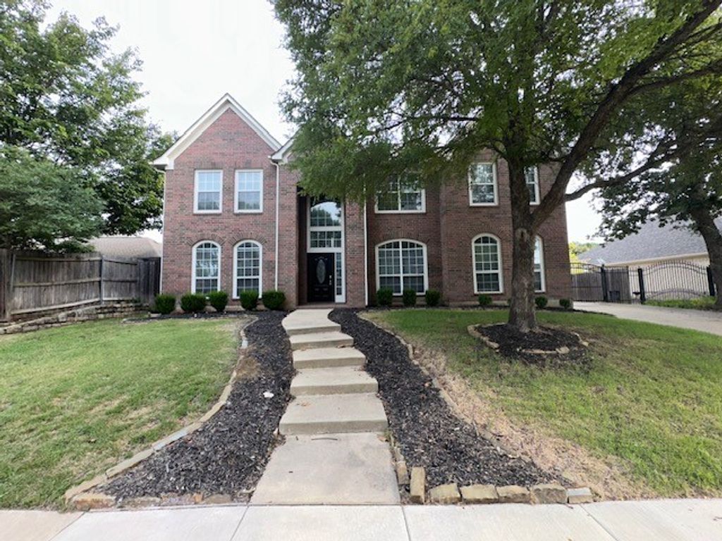 909 Rolling Ridge Drive, Keller, TX 76248