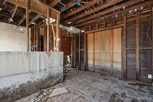 4611 Natural Bridge Avenue, St Louis, MO 63115
