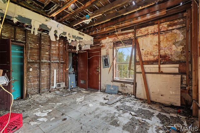 4611 Natural Bridge Avenue, St Louis, MO 63115