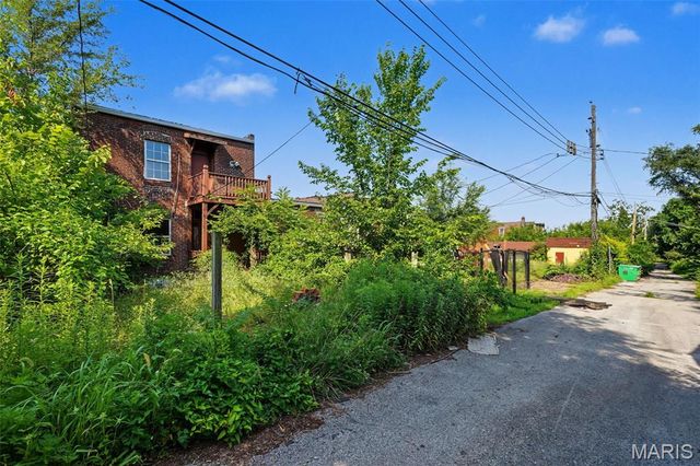 4611 Natural Bridge Avenue, St Louis, MO 63115