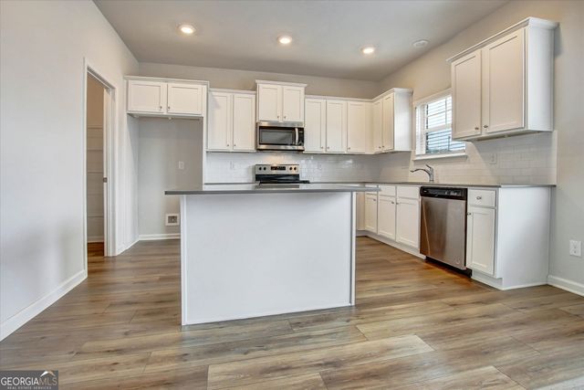 417 Sawmill Trace, Hampton, GA 30228