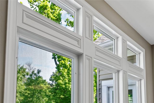 6712 Spring Grove Court NE, Cedar Rapids, IA 52411