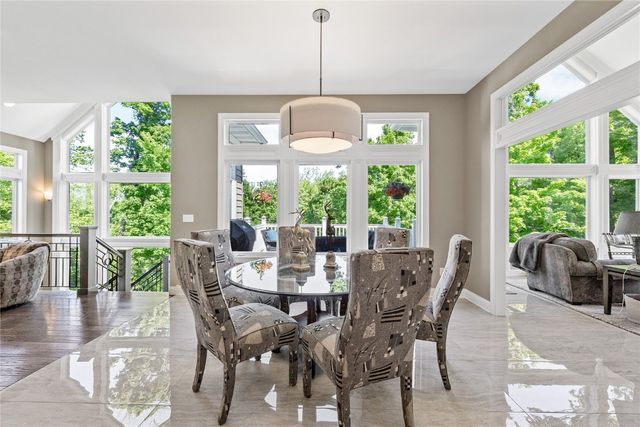 6712 Spring Grove Court NE, Cedar Rapids, IA 52411