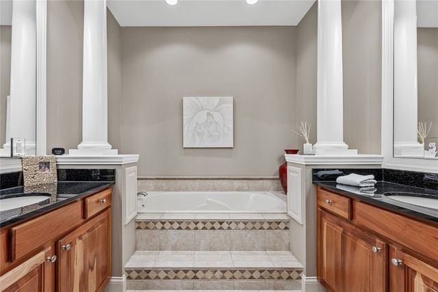 6712 Spring Grove Court NE, Cedar Rapids, IA 52411