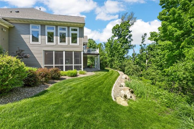 6712 Spring Grove Court NE, Cedar Rapids, IA 52411