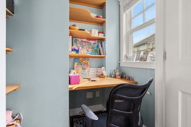 136 Appleton St 1, Cambridge, MA 01238