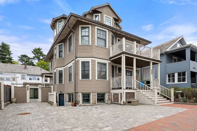 136 Appleton St 1, Cambridge, MA 01238