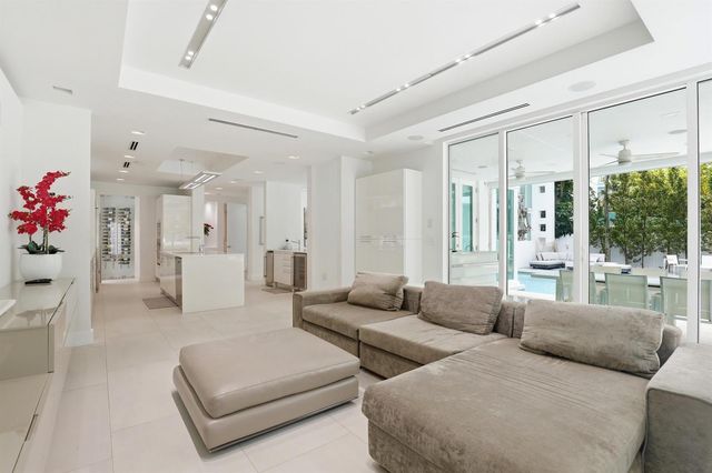 3017 N ATLANTIC Boulevard, Fort Lauderdale, FL 33308