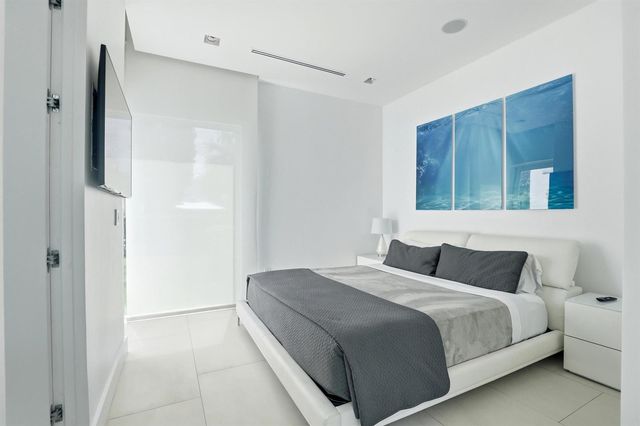 3017 N ATLANTIC Boulevard, Fort Lauderdale, FL 33308