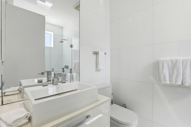3017 N ATLANTIC Boulevard, Fort Lauderdale, FL 33308