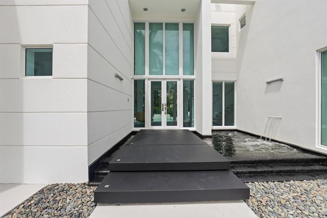 3017 N ATLANTIC Boulevard, Fort Lauderdale, FL 33308