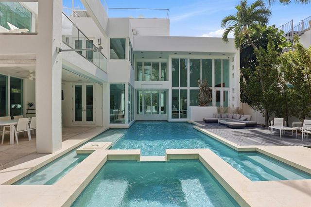 3017 N ATLANTIC Boulevard, Fort Lauderdale, FL 33308