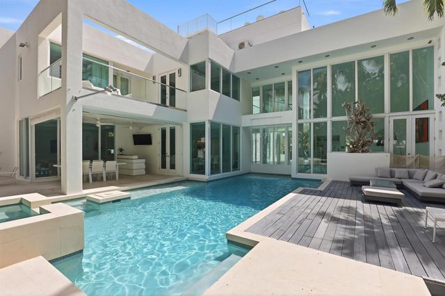 3017 N ATLANTIC Boulevard, Fort Lauderdale, FL 33308