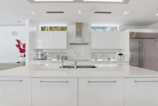 3017 N ATLANTIC Boulevard, Fort Lauderdale, FL 33308