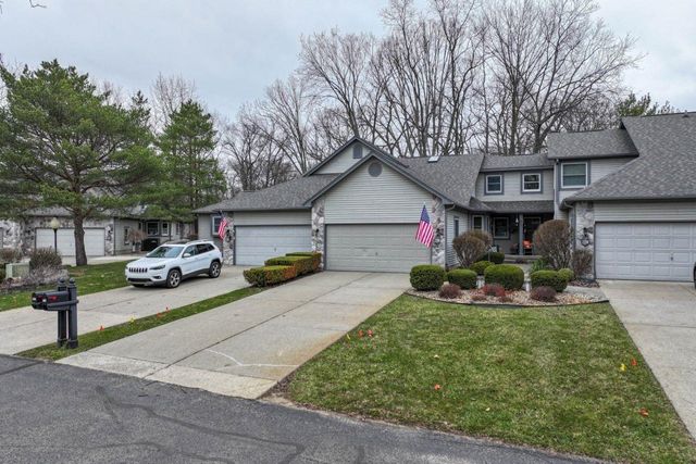 2338 Golden Pond Court, Fenton, MI 48430