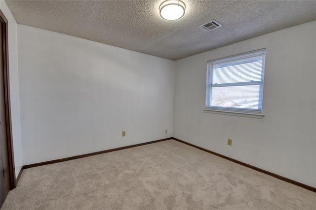 2908 N Redmond Court, Oklahoma City, OK 73127