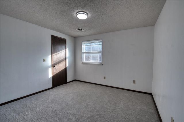 2908 N Redmond Court, Oklahoma City, OK 73127