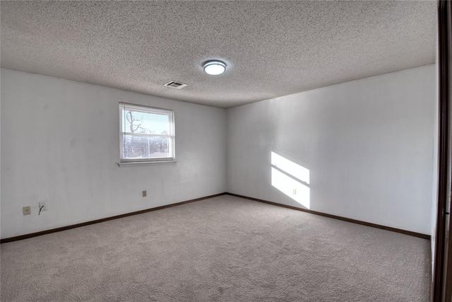 2908 N Redmond Court, Oklahoma City, OK 73127