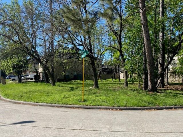 8630 Discus Drive, Humble, TX 77346