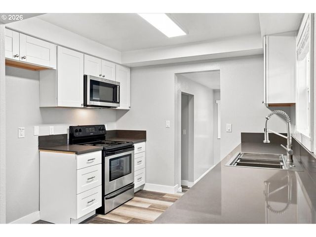 1009 Se 113TH Ave, Portland, OR 97216