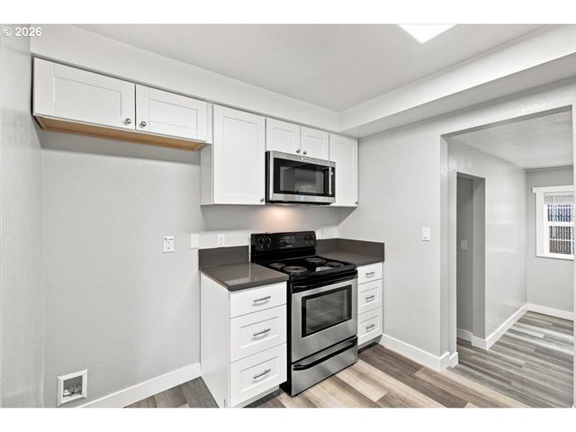 1009 Se 113TH Ave, Portland, OR 97216