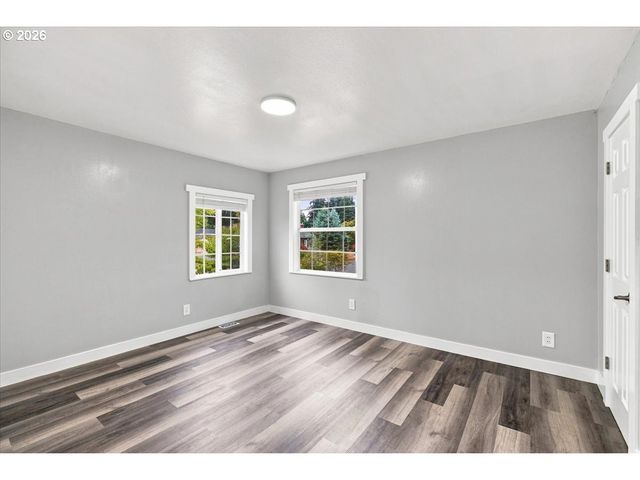 1009 Se 113TH Ave, Portland, OR 97216