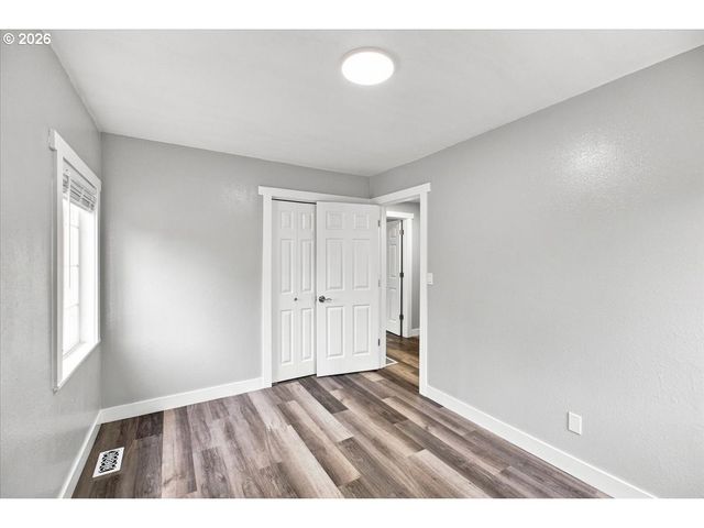 1009 Se 113TH Ave, Portland, OR 97216